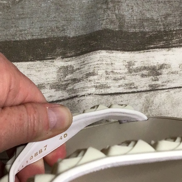 Stuart Weitzman Jelly Sandals Sz 40 NWOT - Picture 7 of 9